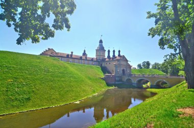 Belarus 'taki Radziwi ailesinin Nesvizh Kalesi