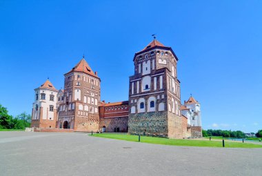 Mir Kalesi Kompleksi tarihi bir kale ve Beyaz Rusya 'da bir UNESCO Dünya Mirası Alanı.