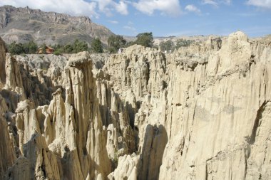 La Paz, Bolivya yakınlarında Ay Vadisi veya Valle de la Luna erozyon oluşumları                               