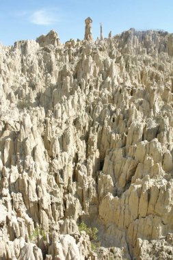 La Paz, Bolivya yakınlarında Ay Vadisi veya Valle de la Luna erozyon oluşumları                               