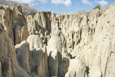 La Paz, Bolivya yakınlarında Ay Vadisi veya Valle de la Luna erozyon oluşumları