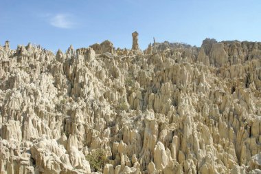La Paz, Bolivya yakınlarında Ay Vadisi veya Valle de la Luna erozyon oluşumları