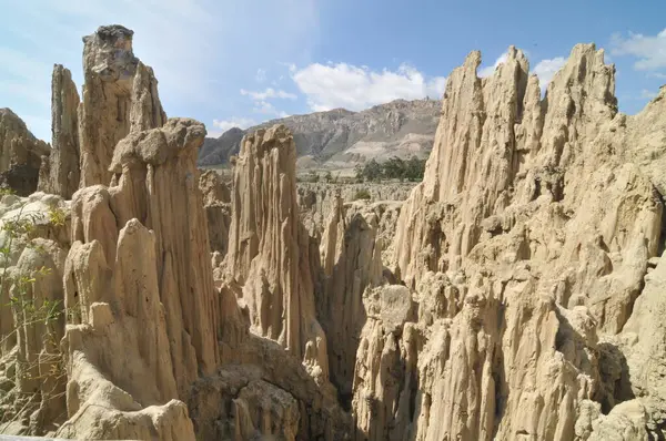 La Paz, Bolivya yakınlarında Ay Vadisi veya Valle de la Luna erozyon oluşumları