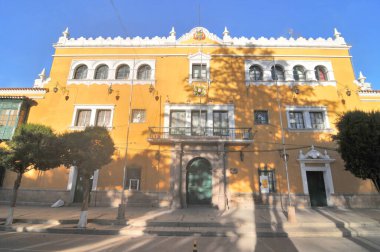 Koloni caddeleri olan eski Potosi kasabası, Bolivya