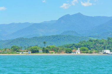 Paraty veya Parati 'deki Eski Sokaklar - Kosta Verde' de yer alan Portekiz sömürge ve Brezilya İmparatorluk Şehri iyi korunmuş.
