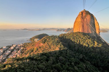 Şeker Dağı - Rio de Janeiro, Brezilya 'da bir zirve                              