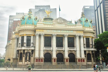    Rio de Janeiro, Brezilya 'nın Centro bölgesindeki Theatro Municipal veya Municipal opera binası.                            