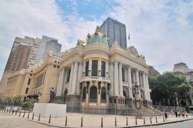    Rio de Janeiro, Brezilya 'nın Centro bölgesindeki Theatro Municipal veya Municipal opera binası.                            