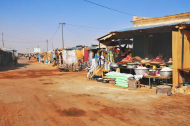 Faya Sahra Çölü Vahası - Kuzey Çad 'daki en büyük şehir.