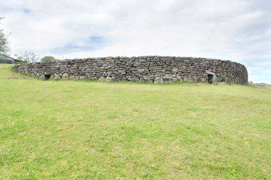        Tavşan Moa (Tavuk Evi) Tahai Tören Kompleksi, Rapa Nui (Paskalya Adası), Şili                        