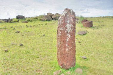 Doğu Polinezya, Şili 'deki Rapa Nui' deki (Paskalya Adası) Ahu Vinapu arkeolojik alanı