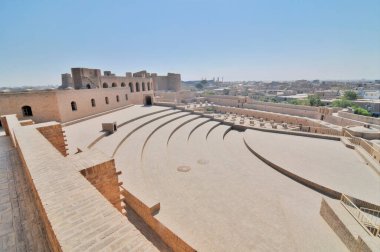 Qala Ikhtyaruddin veya Herat Kalesi Afganistan 'ın merkezinde yer almaktadır.