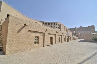 Qala Ikhtyaruddin veya Herat Kalesi Afganistan 'ın merkezinde yer almaktadır.