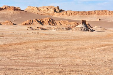 San Pedro de Atacama 'nın batısındaki Şili Atakama Çölü' ndeki sözde Ay Vadisi.