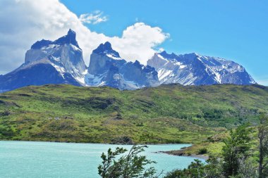   Güney Şili Patagonya 'daki Torres del Paine Ulusal Parkı                             