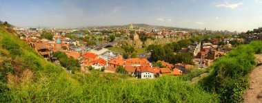 Tiflis - Gürcistan 'ın başkenti ve en büyük şehri, Kura Nehri kıyısında yer almaktadır.