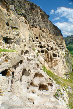 Vardzia - Gürcistan 'ın güneyindeki Gürcü mağara manastırı