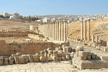     Ürdün 'deki antik Roma şehri Jerash' ın kalıntıları                           