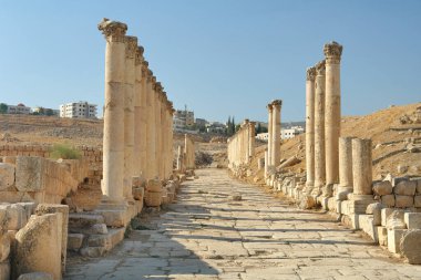     Ürdün 'deki antik Roma şehri Jerash' ın kalıntıları                           