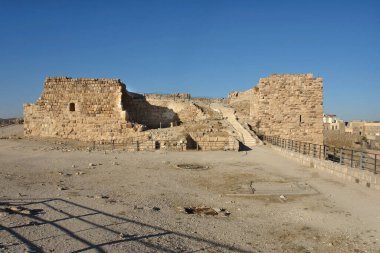   Ürdün 'deki Al-Karak kalesinin panoraması                             