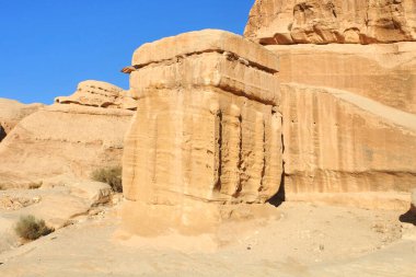  Ürdün Petra 'daki antik Nabatean taş mezarları                              