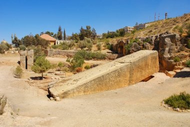 Lübnan, Baalbek 'teki antik taş ocağında Hamile Kadın Taşı