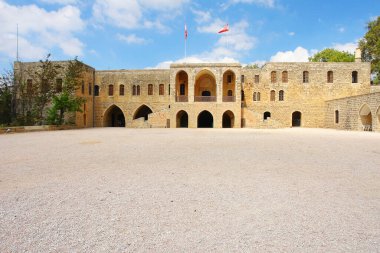 Beiteddine Sarayı, Beiteddine, Lübnan 'daki 18. yüzyıl sarayı, Bashir II tarafından inşa edildi..