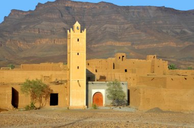 Atlas Dağları eteklerindeki Ounila Vadisi 'ndeki köy evleri, Tamdagh.