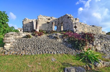  Tulum - Meksiko 'da, Kolombiya öncesi Maya duvarlı bir şehir.                              