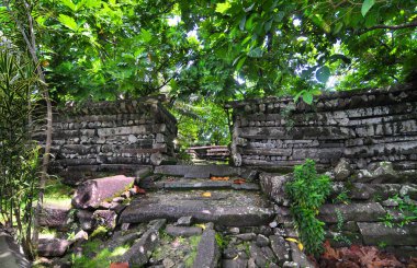 Nan Madol - Mikronezya Federasyonu 'nun Pohnpei adasındaki arkeolojik alan