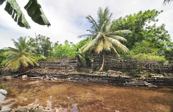 Nan Madol - Mikronezya Federasyonu 'nun Pohnpei adasındaki arkeolojik alan