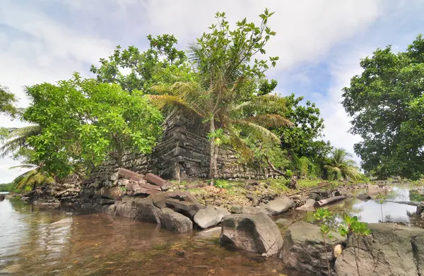Nan Madol - Mikronezya Federasyonu 'nun Pohnpei adasındaki arkeolojik alan