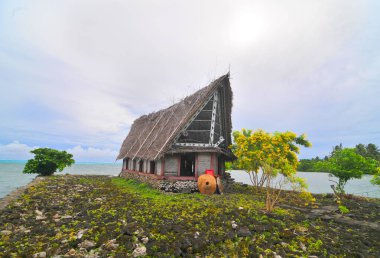 Yap, Mikronezya 'daki Rumung Yasak Adası' nda bilinen Pebai Toplantı Evi.