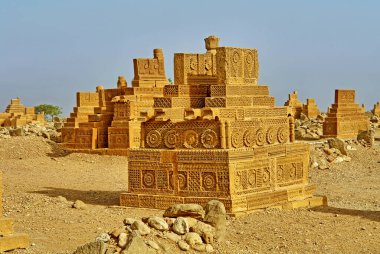 Pakistan 'ın Sindh eyaletindeki Karaçi' nin doğusundaki Chaukhandi mezarları.