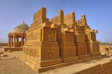 Pakistan 'ın Sindh eyaletindeki Karaçi' nin doğusundaki Chaukhandi mezarları.