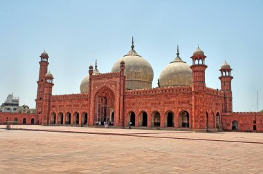 Baadshahi Camii - Pakistan Lahor 'da bir Babür dönemi mescidi..