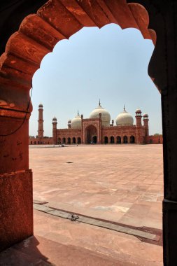 Baadshahi Camii - Pakistan Lahor 'da bir Babür dönemi mescidi..