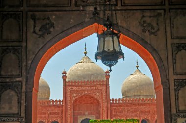 Baadshahi Camii - Pakistan Lahor 'da bir Babür dönemi mescidi..