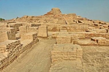 Mohenjo-daro - Pakistan 'ın Sindh eyaletinde bir arkeolojik alan
