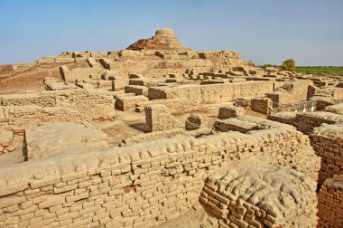 Mohenjo-daro - Pakistan 'ın Sindh eyaletinde bir arkeolojik alan