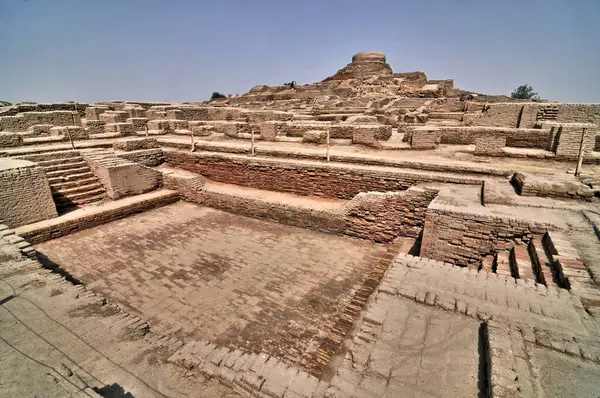 Mohenjo-daro - Pakistan 'ın Sindh eyaletinde bir arkeolojik alan
