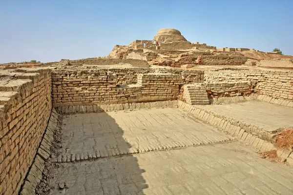Mohenjo-daro - Pakistan 'ın Sindh eyaletinde bir arkeolojik alan