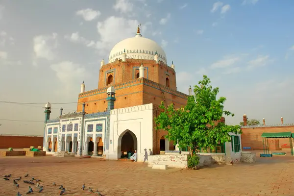 Pakistan Multan 'da Shah Rukn-e-Alam' ın Mezarı