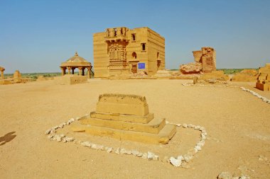Makli Necropolis - Pakistan 'ın Thatta kenti yakınlarındaki dünyanın en büyük cenaze yerlerinden biri..