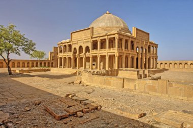 Makli Necropolis - Pakistan 'ın Thatta kenti yakınlarındaki dünyanın en büyük cenaze yerlerinden biri..