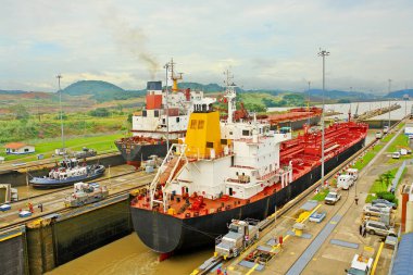 Panama Kanalı ve Miraflores kilitleniyor