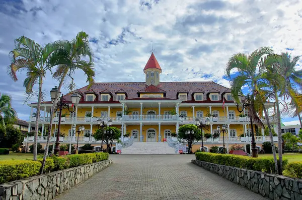 Papeete Belediyesi, Fransız Polinezyası 'nın başkentidir.