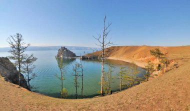 Baykal Gölü Khuzhir Sibirya, Rusya Olkhon Island yakınındaki Shamanka (şamanlar Rock)