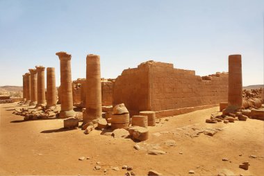  Musawwarat es-Sufra - Modern Sudan 'daki Meroitic tapınak kompleksi.                              