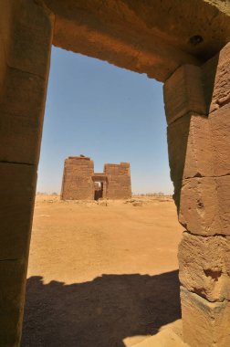 Naqa ya da Naga 'a - Amun tapınağıyla birlikte günümüz Sudan' ında Kushitic Krallığı 'nın yıkılmış antik bir şehri.